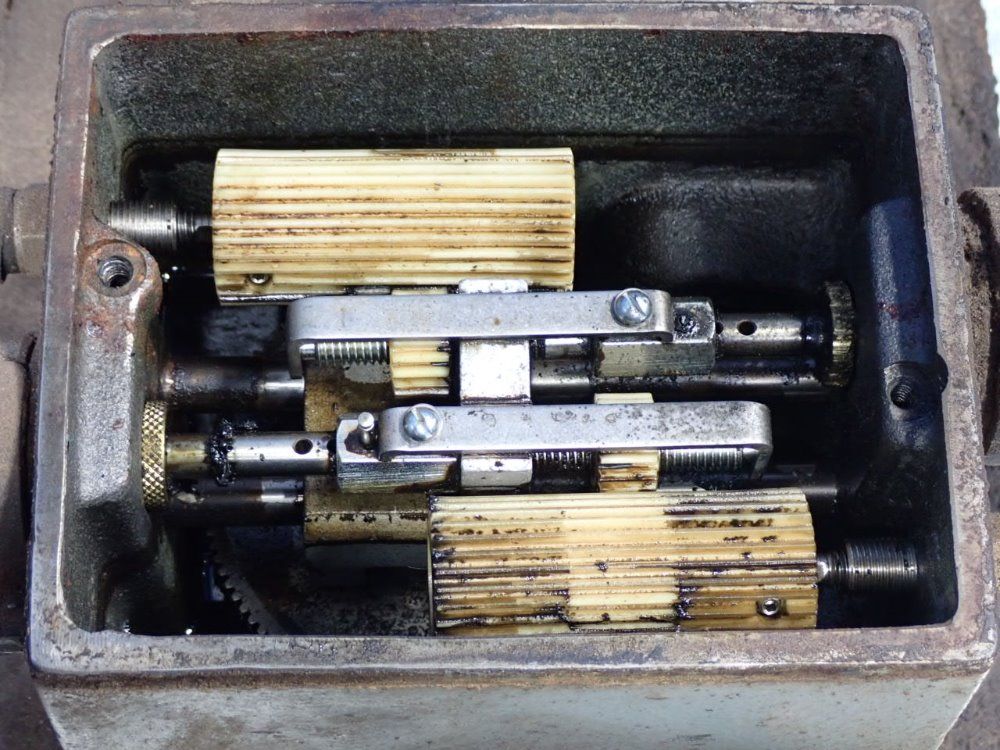 Texsteam 8oz-1.5gal/day Chemical Injection Pump And Motor - 43212amw117