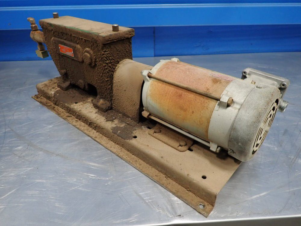 Western Chemical Pumps 3.5-35 Injections Per Minute/16oz-22gal/day Chemical Injection Pump And Motor - Type Ma