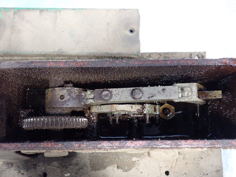 Western Chemical Pumps 3.5-35 Injections Per Minute/16oz-22gal/day Chemical Injection Pump And Motor - Type Ma