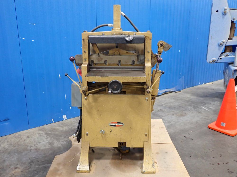 Challenge 19"w Paper Cutter - Hb