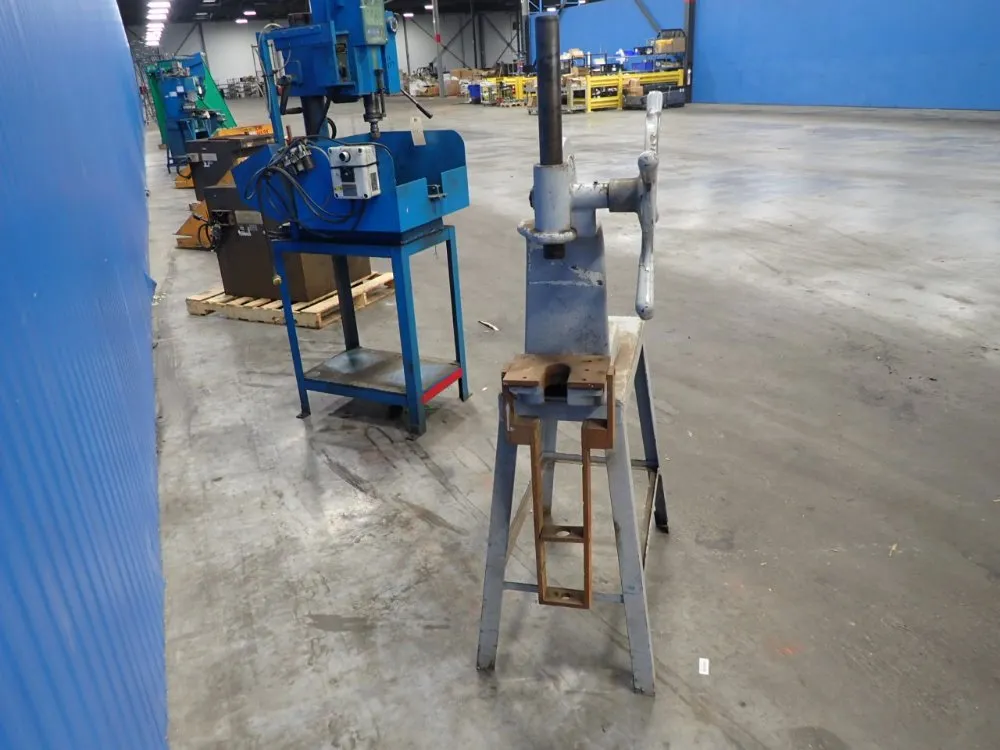 Greenerd 1 1/2 Ton, 23:1 Leverage Ratio Arbor Press - No. 3