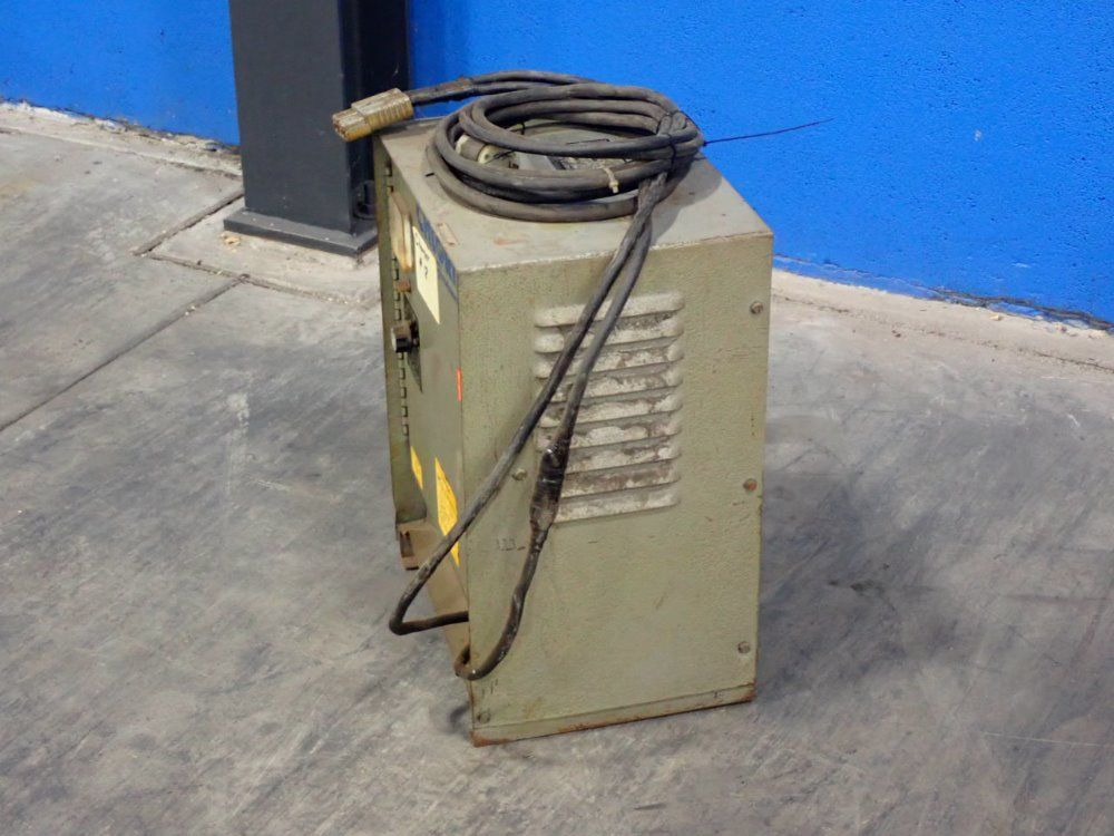 Chloride Systems 12v/480ah Battery Charger - 6rr480-1