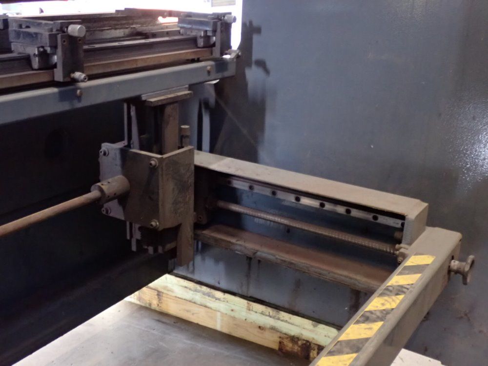 Jmt 352 Ton, 14" St, 146" Frame To Frame, 24" Daylight Cnc Press Brake - Ad-r 43320