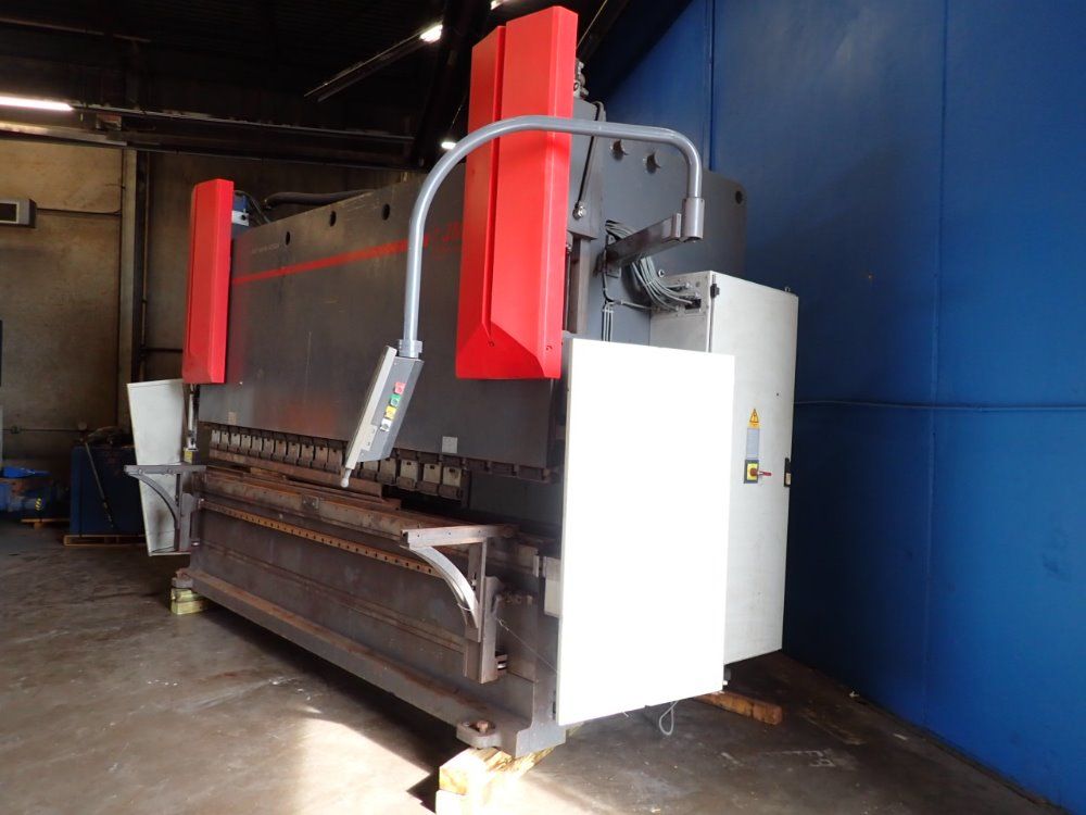 Jmt 352 Ton, 14" St, 146" Frame To Frame, 24" Daylight Cnc Press Brake - Ad-r 43320
