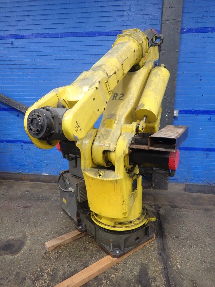 Fanuc S-420if Robot - S-420if