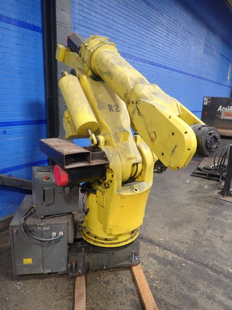 Fanuc S-420if Robot - S-420if
