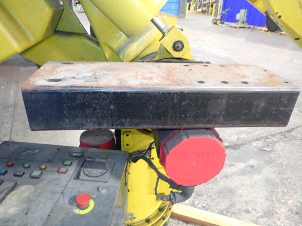 Fanuc S-420if Robot - S-420if