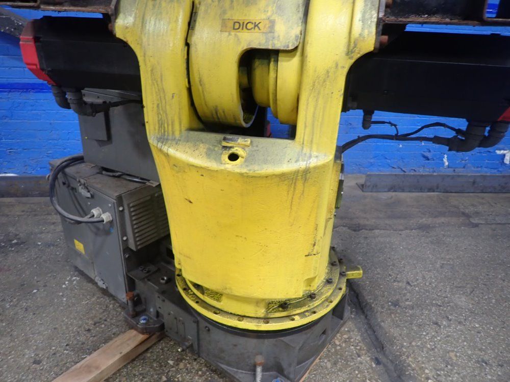 Fanuc S-420if Robot - S-420if