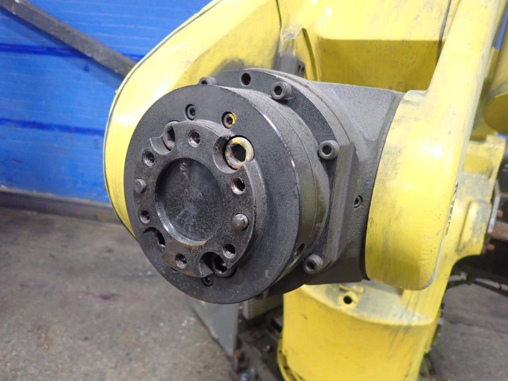 Fanuc S-420if Robot - S-420if