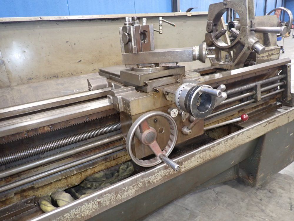 Clausing 24" X 106" Lathe - Colchester