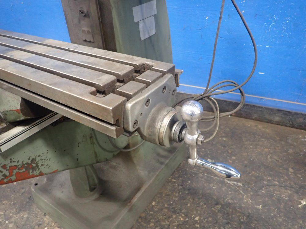 First 9" X 42" Lc-1 1/2 Vs Vertical Mill - Lc-1 1/2 Vs