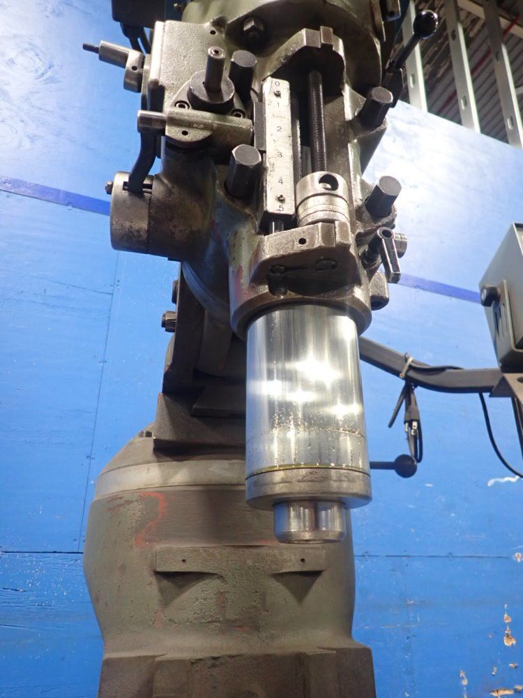 First 9" X 42" Lc-1 1/2 Vs Vertical Mill - Lc-1 1/2 Vs