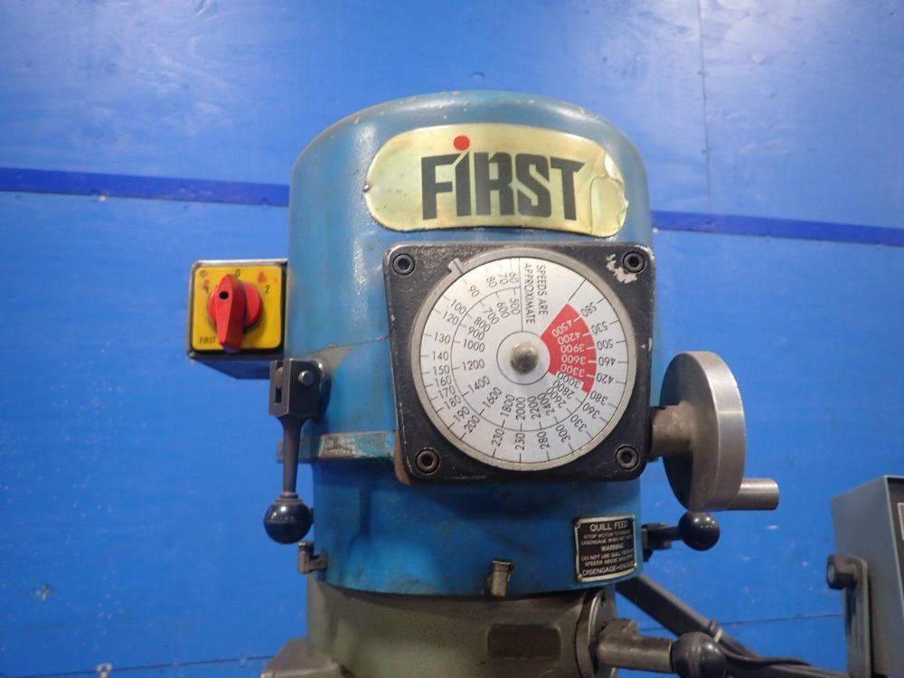 First 9" X 42" Lc-1 1/2 Vs Vertical Mill - Lc-1 1/2 Vs