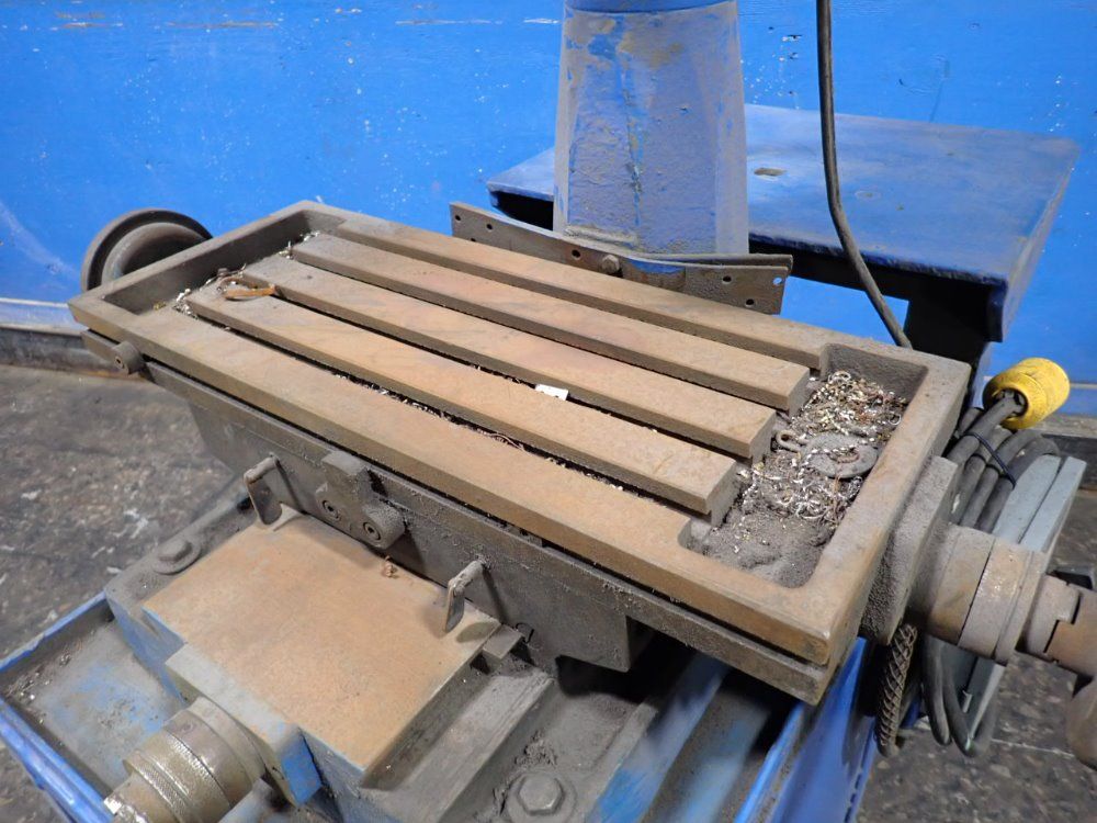 Rutland 23 1/2" X 9" Rf-30 Vertical Mill - Rf-30