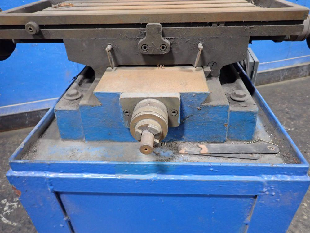 Rutland 23 1/2" X 9" Rf-30 Vertical Mill - Rf-30