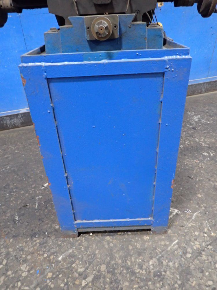 Rutland 23 1/2" X 9" Rf-30 Vertical Mill - Rf-30