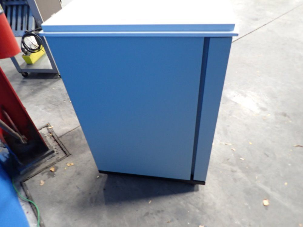 Oce Technologies 66lb/shelf Computer And Cabinet - D222