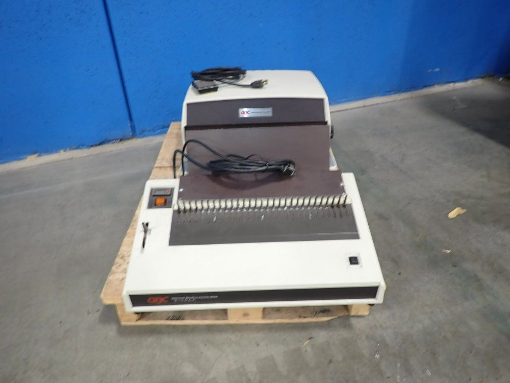 General Binding Co. Binding Machine - 110eb-2