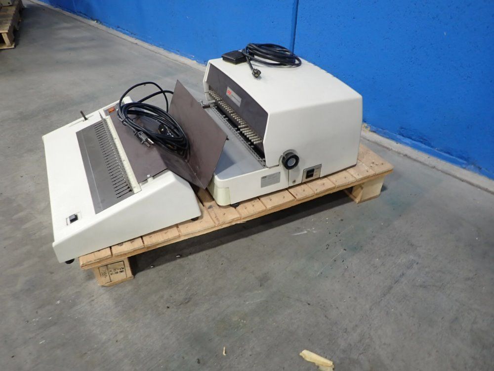 General Binding Co. Binding Machine - 110eb-2