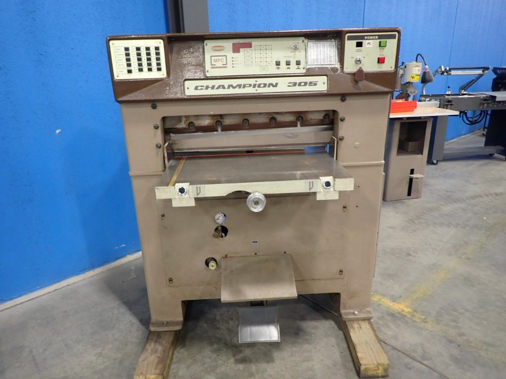 Challenge Machinery Co. Paper Cutter - Champion 305mpc