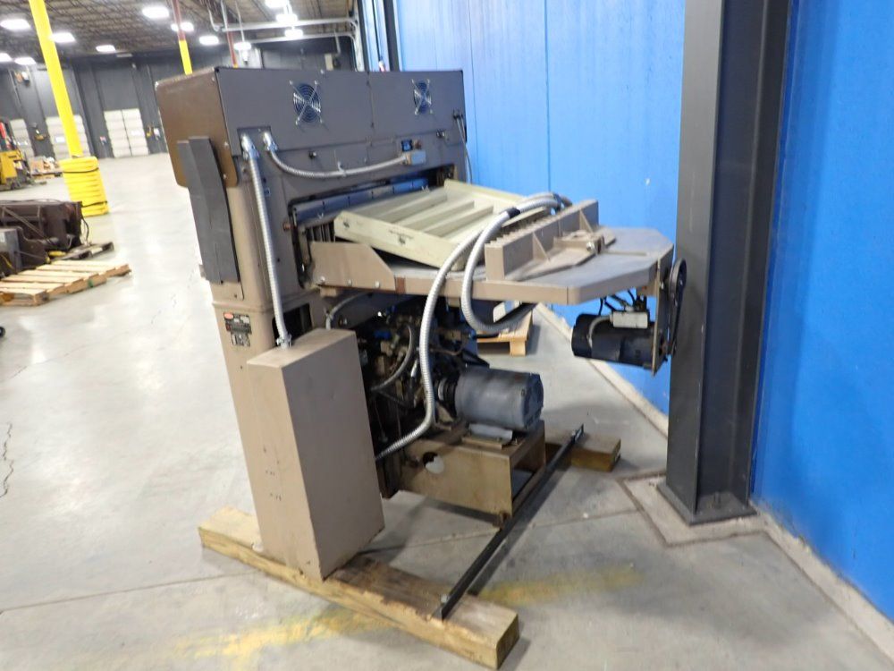 Challenge Machinery Co. Paper Cutter - Champion 305mpc