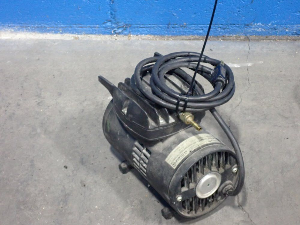 Thomas Ind. Vacuum Pump - 90saa18-146a