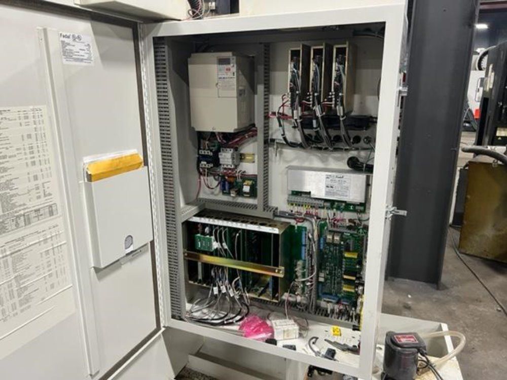 Fadal 30" X 16" Emc Cnc Vertical Machining Center - Emc