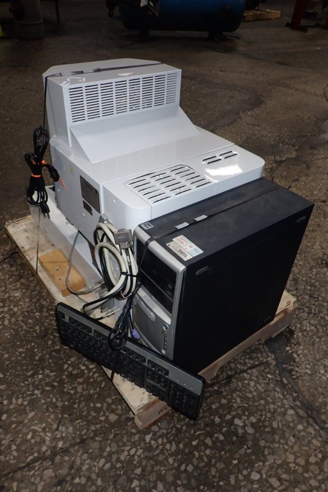 Mitutoyo Quickscope/qs2002 Vision Measuring Machine - Quickscope/qs2002