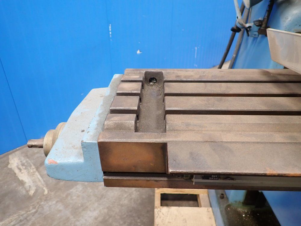 Lagun 58x11 Vertical Milling Machine - Ftv-4