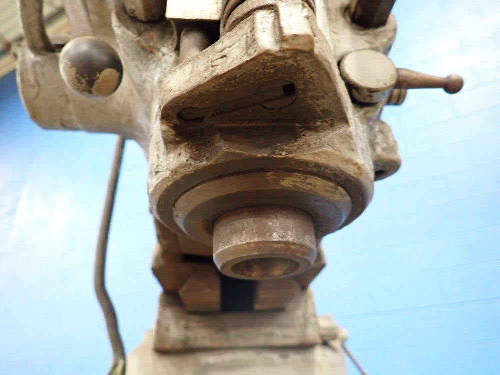 Bridgebort Milling Machine