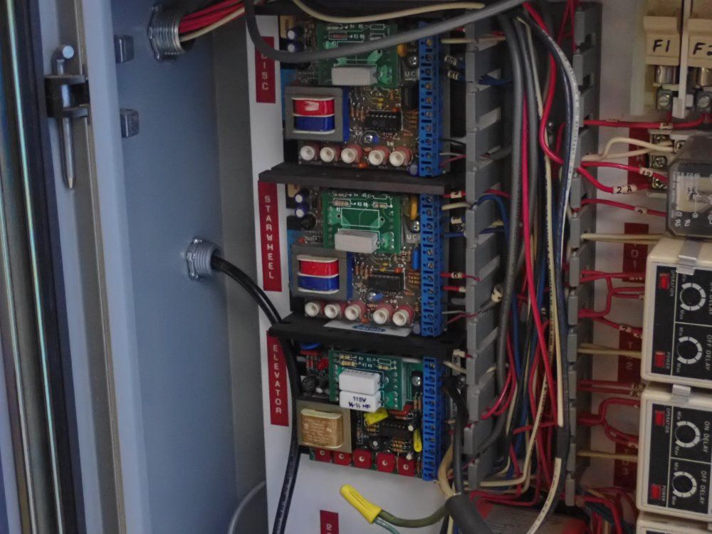 Palace Packaging Machines 44" X 48" X 28" Hopper Elevator Hopper/unscrambler - P-3-50