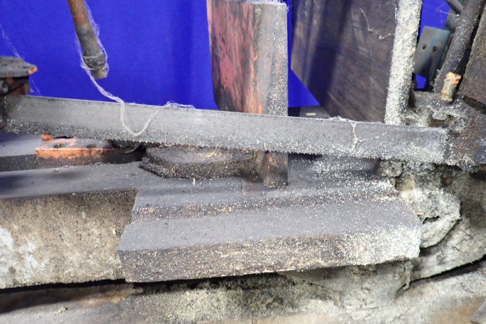 Clausing/kalamazoo 10" X 10 1/2" Kc1016vs Horizontal Band Saw - Kc1016vs