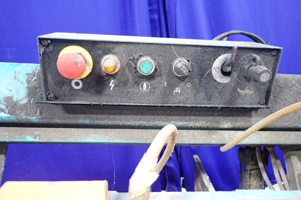 Clausing/kalamazoo 10" X 10 1/2" Kc1016vs Horizontal Band Saw - Kc1016vs