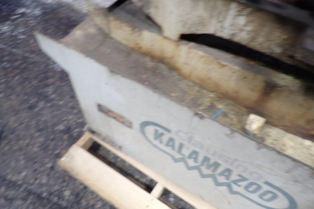 Clausing/kalamazoo 10" X 10 1/2" Kc1016vs Horizontal Band Saw - Kc1016vs