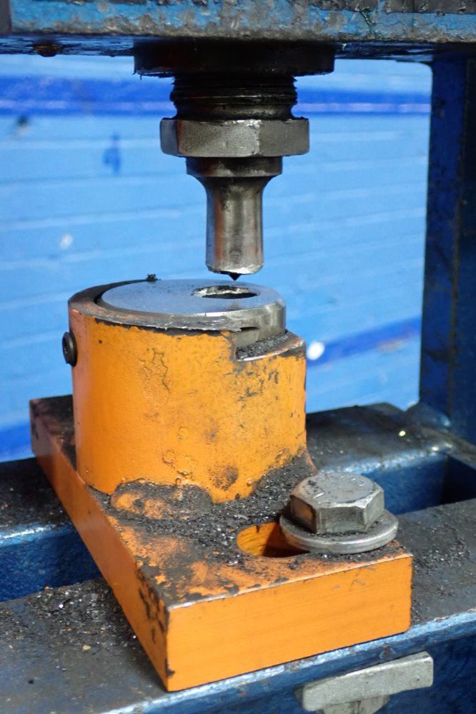 Metal Pro 40 Ton Iron Worker - Metal Pro/mp4000