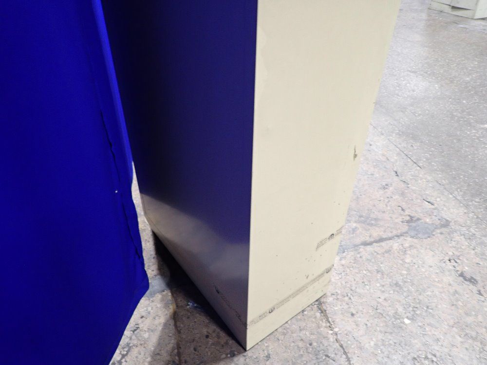 Royalmetal 36" X 17" X 70" Id Storage Locker