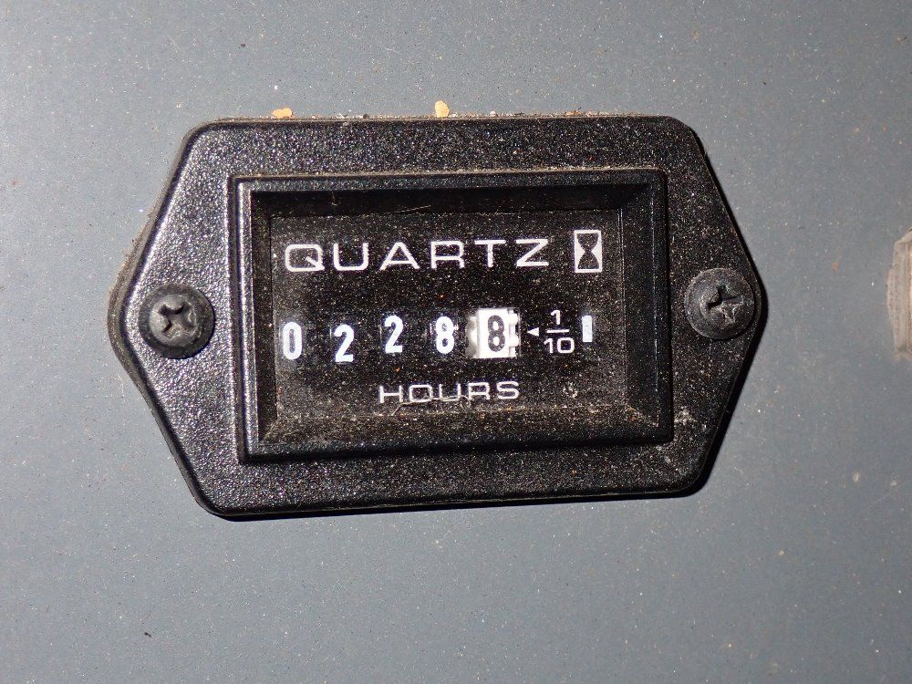 Tennant/nobles 24" Floor Scrubber - Speedgleam/sgr