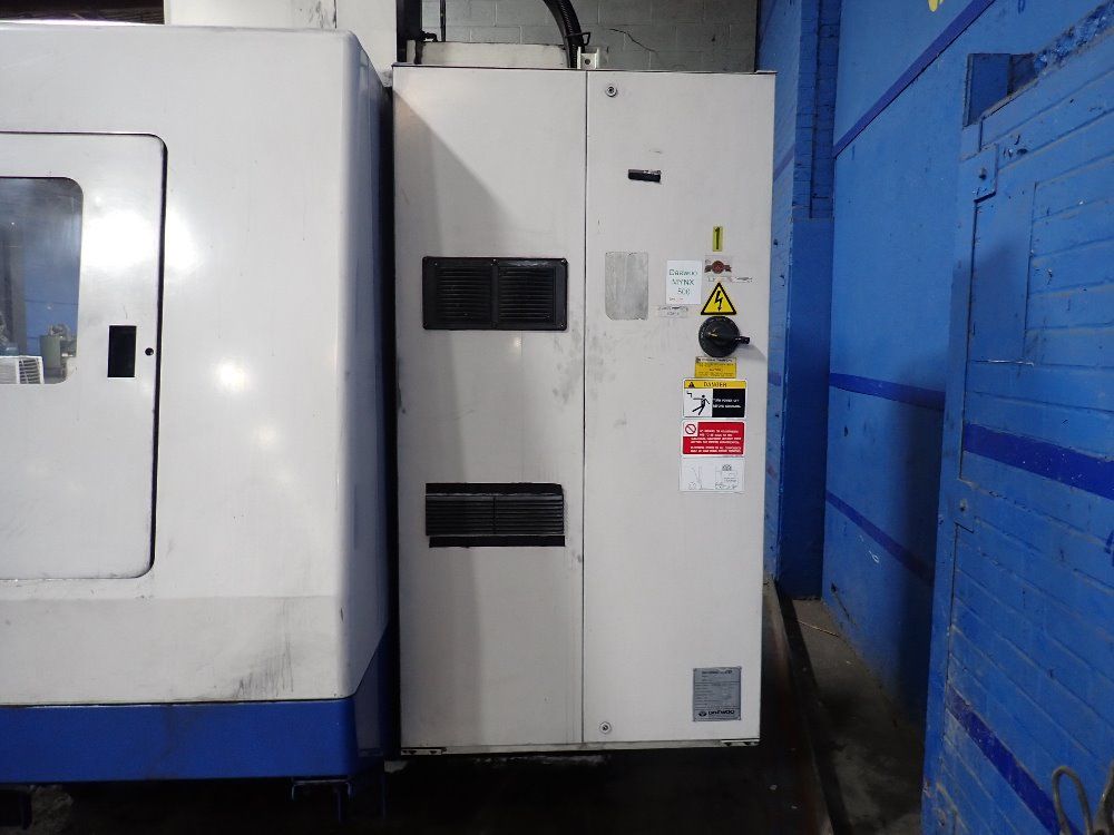 Daewoo 19 1/2" X 47" Cnc Vmc - Mynx-50