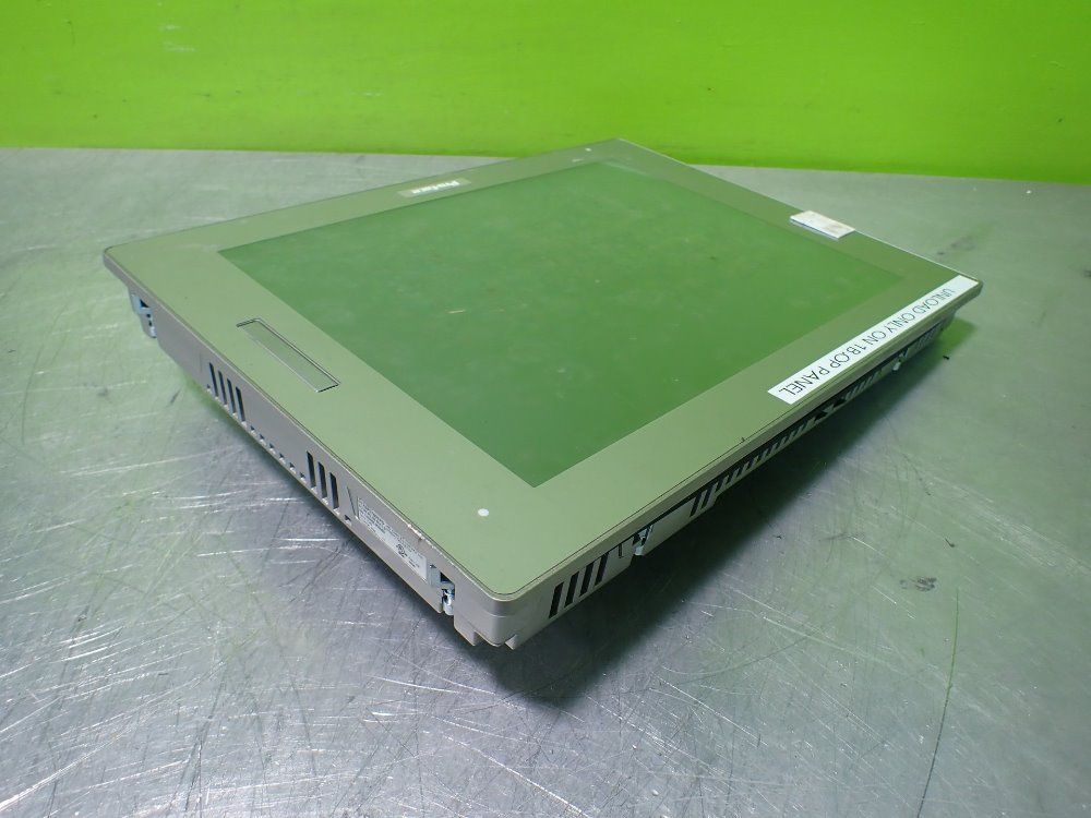 Pro-face Pfxsp5700tpd Operator Panel. Powers On To Red Status Light - Pfxsp5700tpd