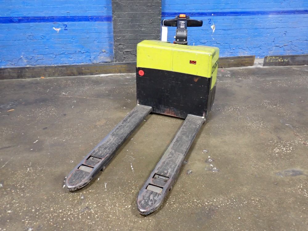 Clark 3000 Lbs Electric Pallet Jack - Ewp30