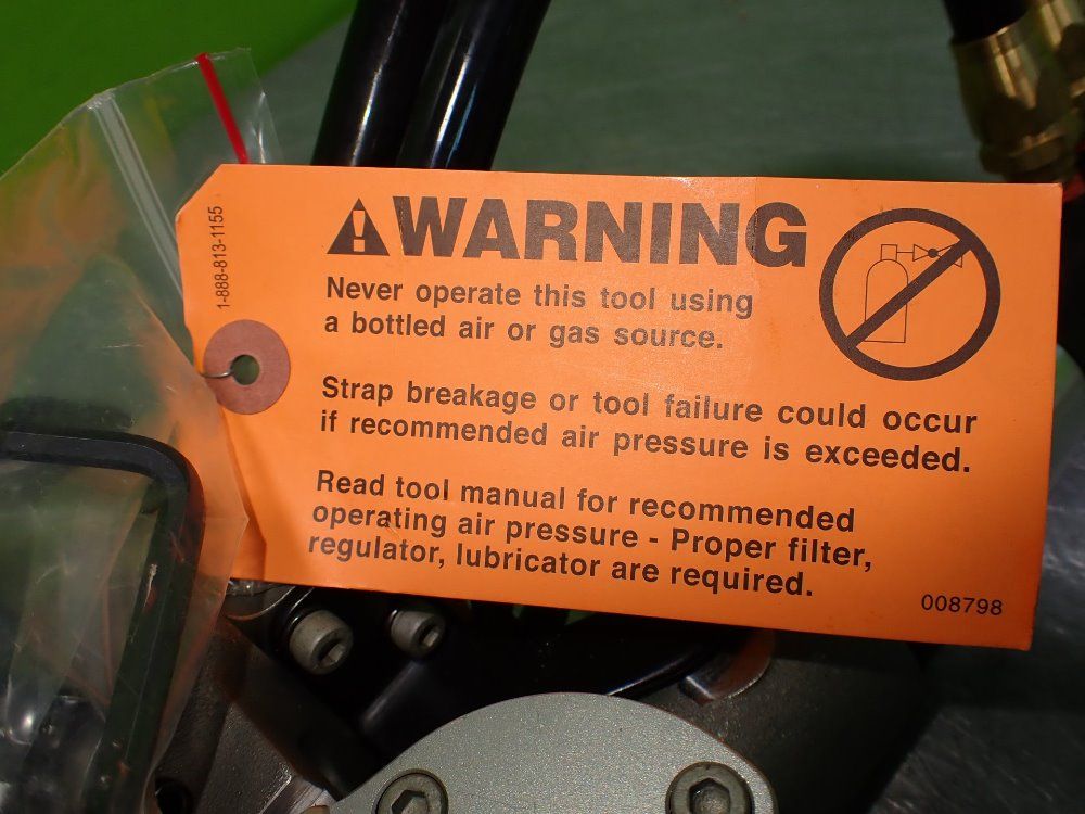 Signode 5/8" Pnsc2-58 Pneumatic Strapping Tool. 5/8" Strap Size,new In Box. - Pnsc2-58