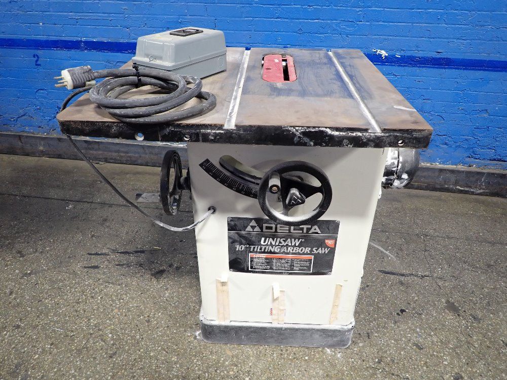 Delta 10" Table Saw - 36-815