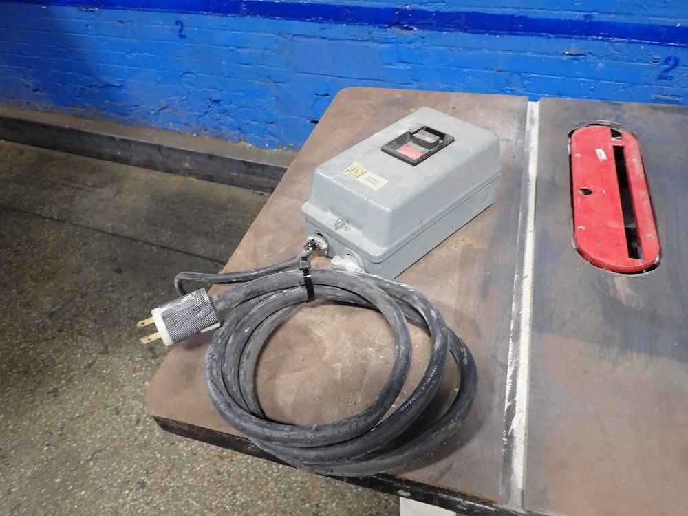 Delta 10" Table Saw - 36-815