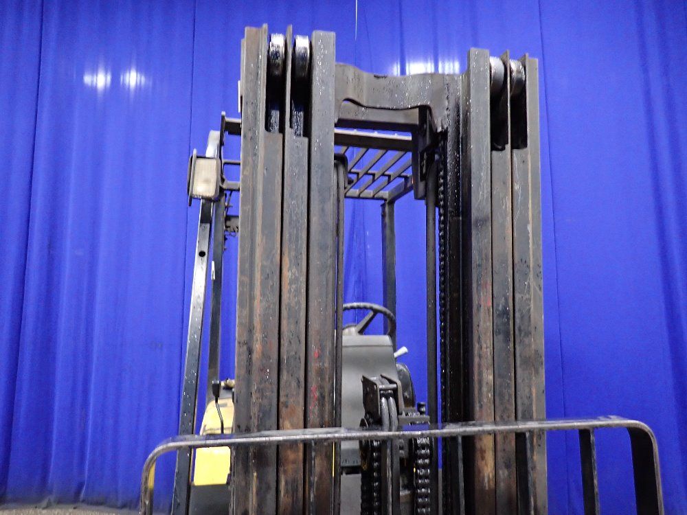 Daewoo 4450 Lbs Propane Forklift - Gc25-p