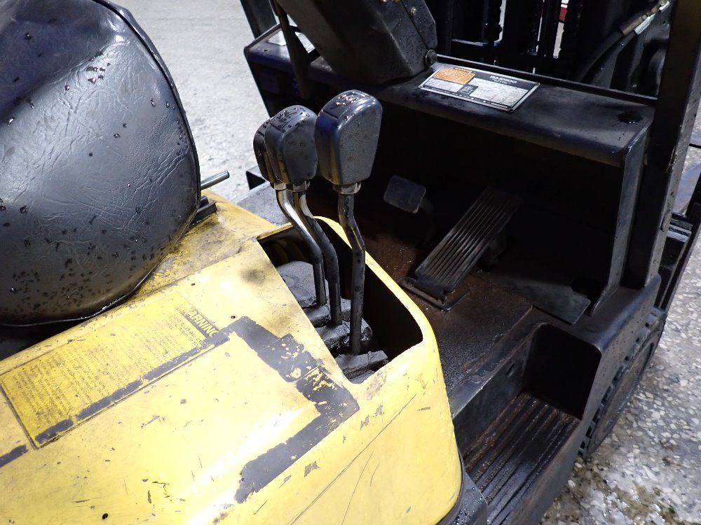 Daewoo 4450 Lbs Propane Forklift - Gc25-p