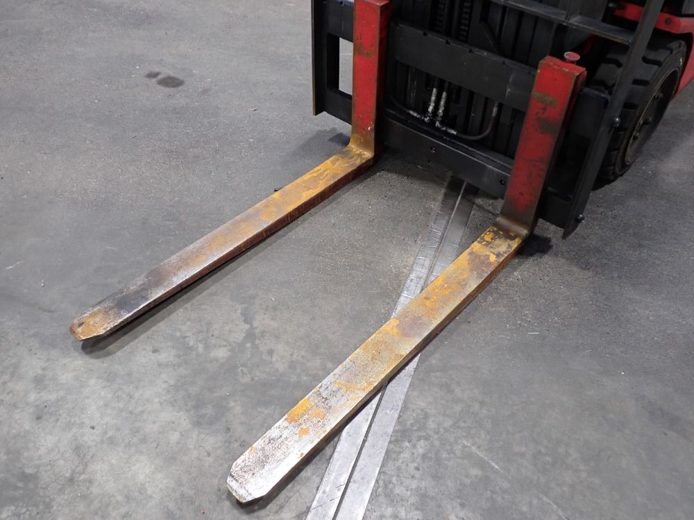 Raymond 2450 Lb Electric Forklift - 440 C30qm