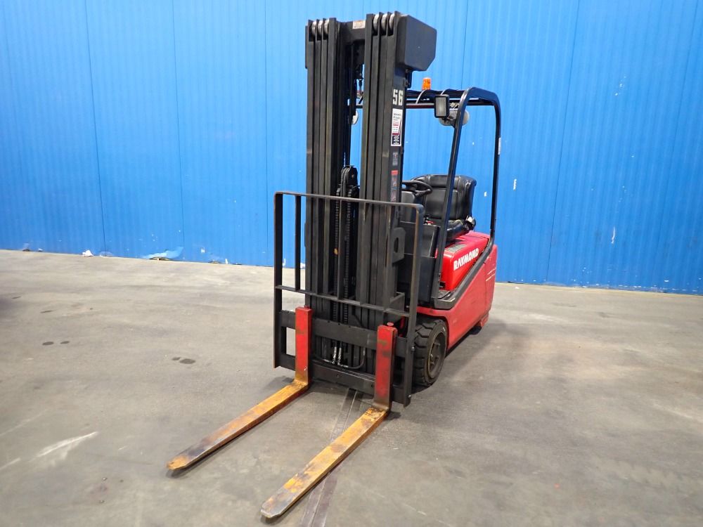 Raymond 2450 Lb Electric Forklift - 440 C30qm