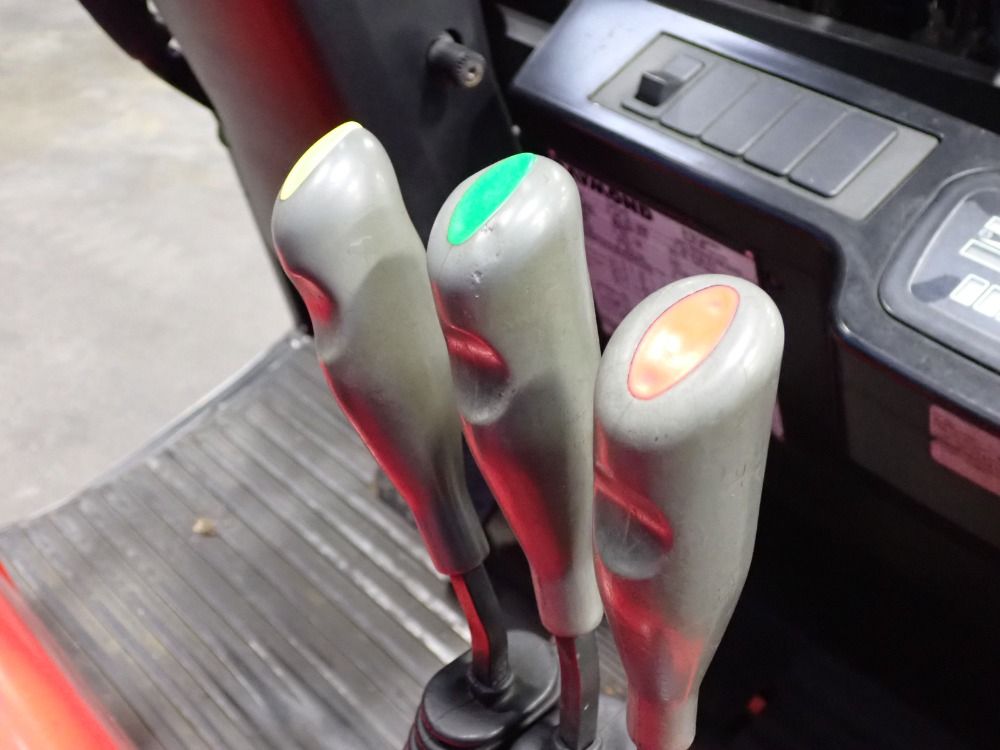 Raymond 2450 Lb Electric Forklift - 440 C30qm