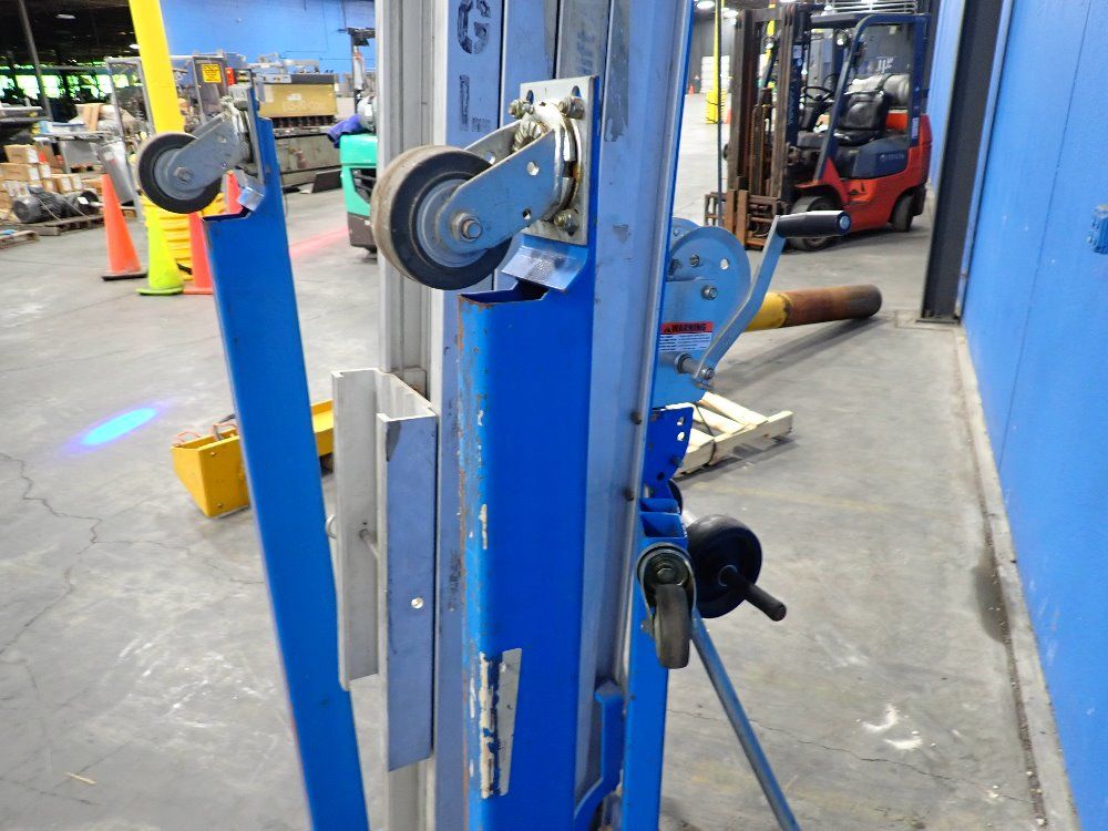 Genie 800# Material Lift - Sla-20