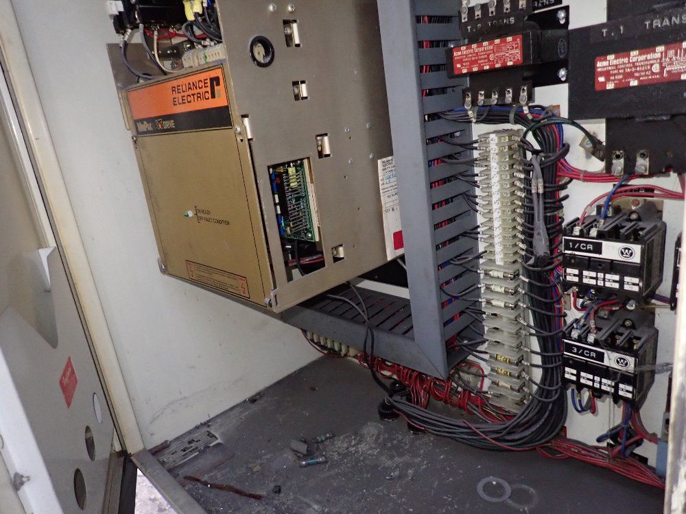 Gmi Hawk 28"/32" X 78 1/2" Gap Bed Lathe - 2820